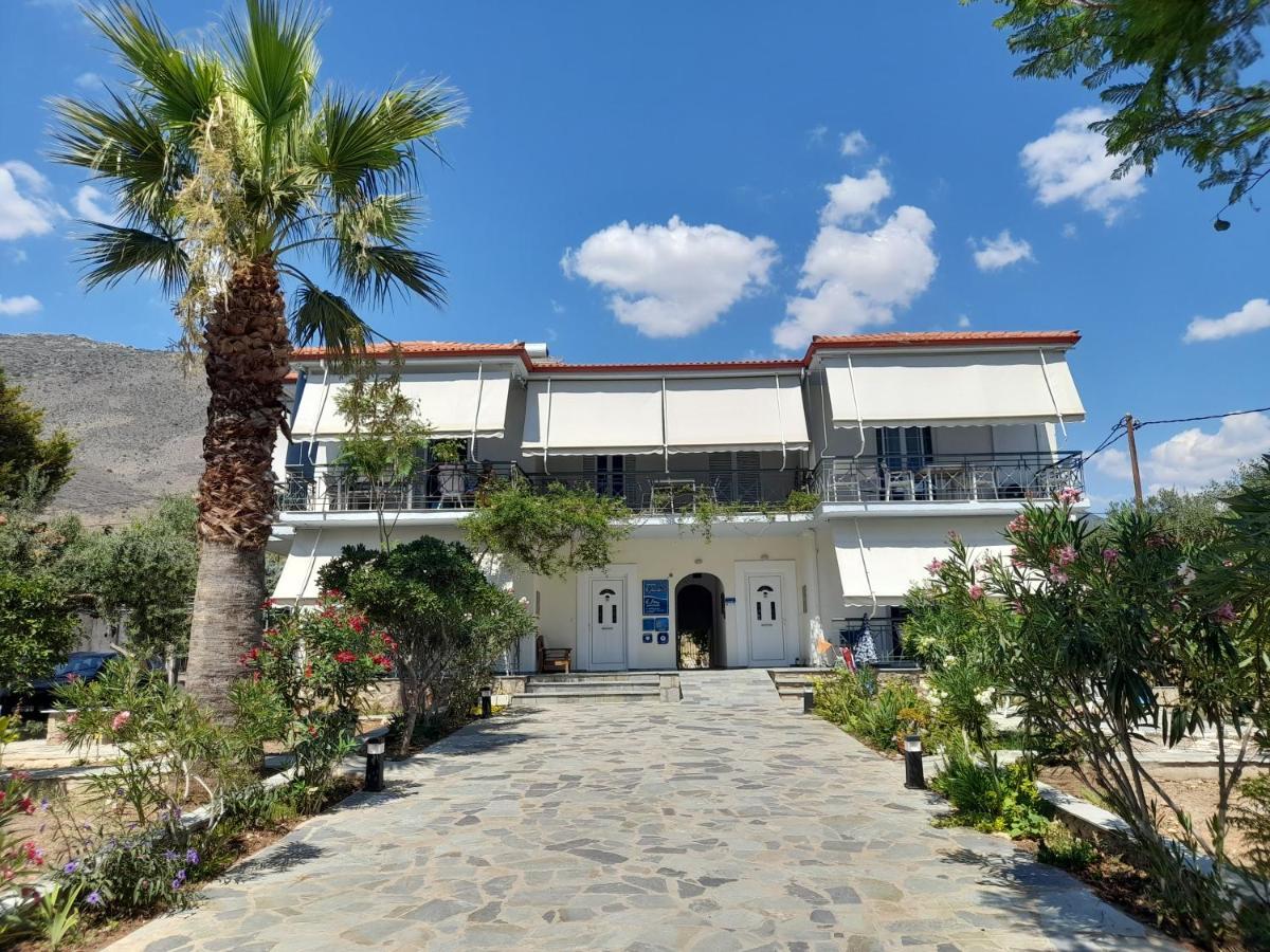 Elea Guesthouse Galaxidi ภายนอก รูปภาพ