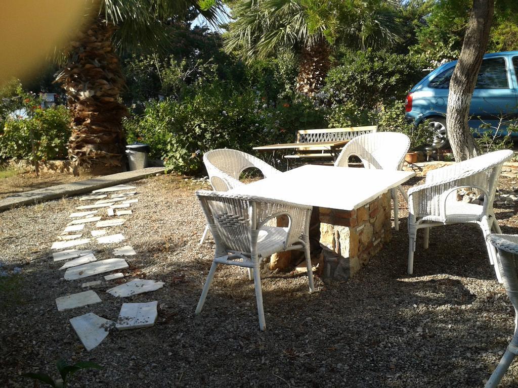 Elea Guesthouse Galaxidi ภายนอก รูปภาพ