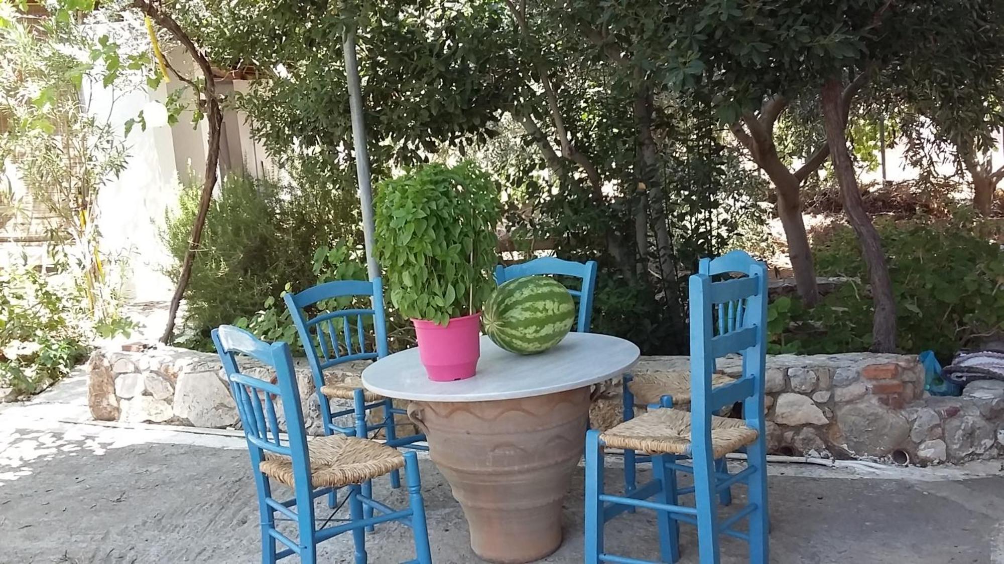 Elea Guesthouse Galaxidi ภายนอก รูปภาพ